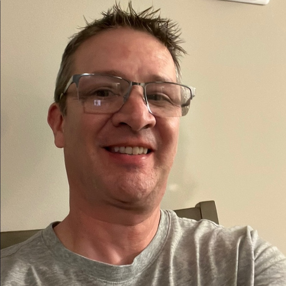 Meet your Posher, Deray